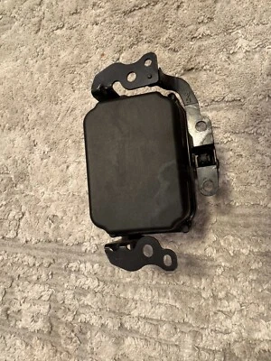 Sensor de crucero adaptativo Toyota 2015-2019 10R-048641 10R048641 OEM de RAV4 Foto 1 de 4