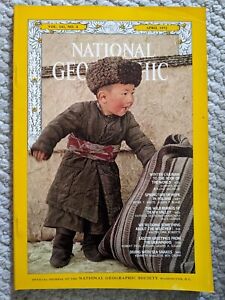 National Geographic Magazine April 1972,  Like New Condition 