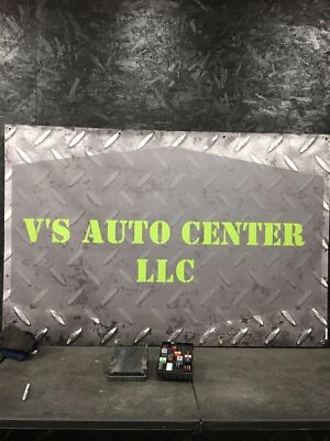 Bloque de conexiones relé caja de fusibles de motor VW Volkswagen Golf GTI 2008 fabricante de equipos originales Foto 1 de 3