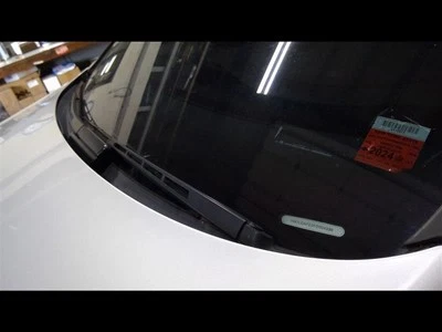 Brazo limpiaparabrisas izquierdo Audi 2007 2008 2009 2010 2011 2012 2013 2014 2015 Q7 1172424 Foto 1 de 4