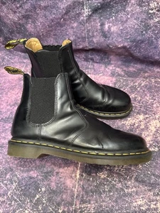 Dr Martens Chelsea Boots Black Leather UK 7 EUR 41 Good Condition - Picture 1 of 10