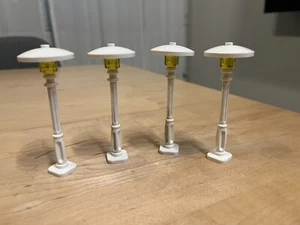 Lego 4 New Street Light Lamp Post with Bulb & Round Plate ~ See Pictures - Picture 1 of 6