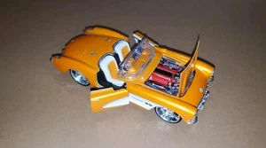 Maisto 1957 Chevrolet Corvette 1:24 Orange And White Diecast - Picture 1 of 6