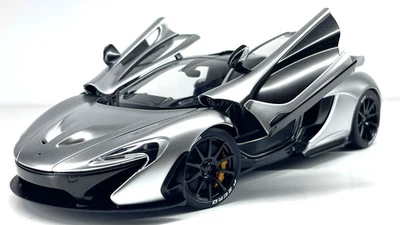 1/18 Autoart 76026 McLAREN P1 CROMO MATE NUEVO MODELO RARO COCHE PLATEADO TOTALMENTE ABIERTO Foto 1 de 4