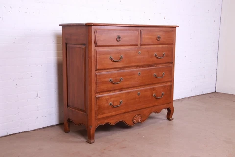 Ethan Allen French Provincial Louis XV Solid Maple Chest of Drawers Cover