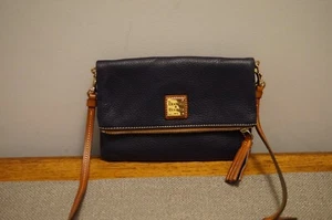 Dooney & Bourke Midnight Blue Pebble Leather Foldover Zip Crossbody EUC - Bild 1 von 8