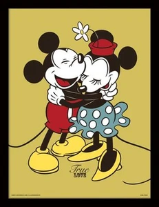 Walt Disney - Mickey and Minnie Mouse - True Love - 30 x 40cm Framed Print - Bild 1 von 3