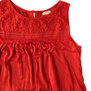 Women's MAX STUDIO Sleeveless Top with Lace Yoke and Fringe RED Size 1X - Picture 1 of 3