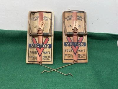Lot of 2 Large Animal Victor Mouse/RatTraps Vintage Old Design Lititz PA Working - Image 1 of 4