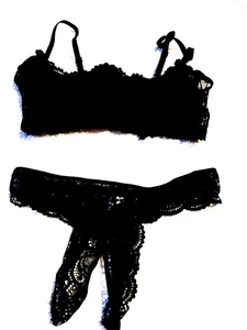 Hübsches  schwarzes  Dessou-Set in Gr. XL aus Spitze - Bild 1 von 2