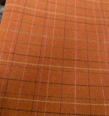 Tela ligera ámbar escena Brentano 2 3/4 yardas  Foto 1 de 3