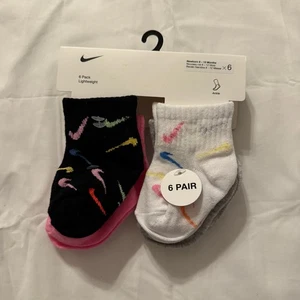 Nike Baby 6 Pk Multicolor Tobillo Algodón Cojín Swoosh Logo Calcetín Conjunto Talla 6-12 MO - Imagen 1 de 7