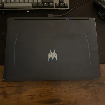 Acer Predator Helios 300 Laptop i7-10750H, RTX 3060, 16GB RAM, 1TB SSD - Bild 1 von 4