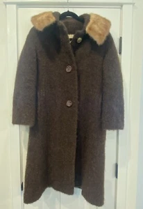 Vintage John Wanamaker Forstmann Wool Blend Boucle Fur Collar Coat Brown Small? - Picture 1 of 13
