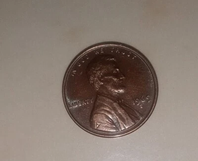 #EpicArt 1969s Lincoln Cent, Upside Down A on Lincolns Shoulder strike error - Image 1 of 4