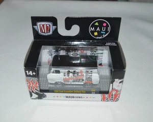 M2 MACHINES PREMIUM EDITION - 1965 FORD ECONOLINE CONSEGNA FURGONE MAUI AND SONS - Foto 1 di 4
