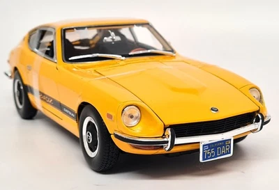 Maisto 1/18 Datsun 240Z 1971 Yellow Diecast Model Sports Car - Image 1 of 4