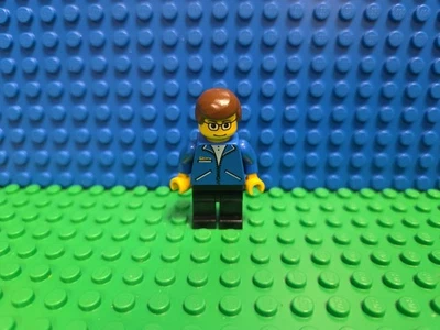 Lego Peter Parker 1 Minifigure 1376 Spider-Man spd002 Marvel Heroes CMF Rare Lot - Image 1 of 4