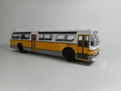 Repliche Iconiche 1:87 Autobus Flxible 53102 Autobus Di Transito BOSTON - Immagine 1 di 4