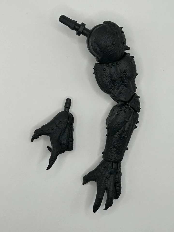 Blackheart BAF brazo izquierdo y mano Marvel Legends From Strange Tales Dracula 2024 Foto 1 de 1