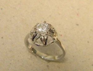 Women's Lady Rhodium Plated Clear CZ Solitaire Ring Size 7.5 - Picture 1 of 6