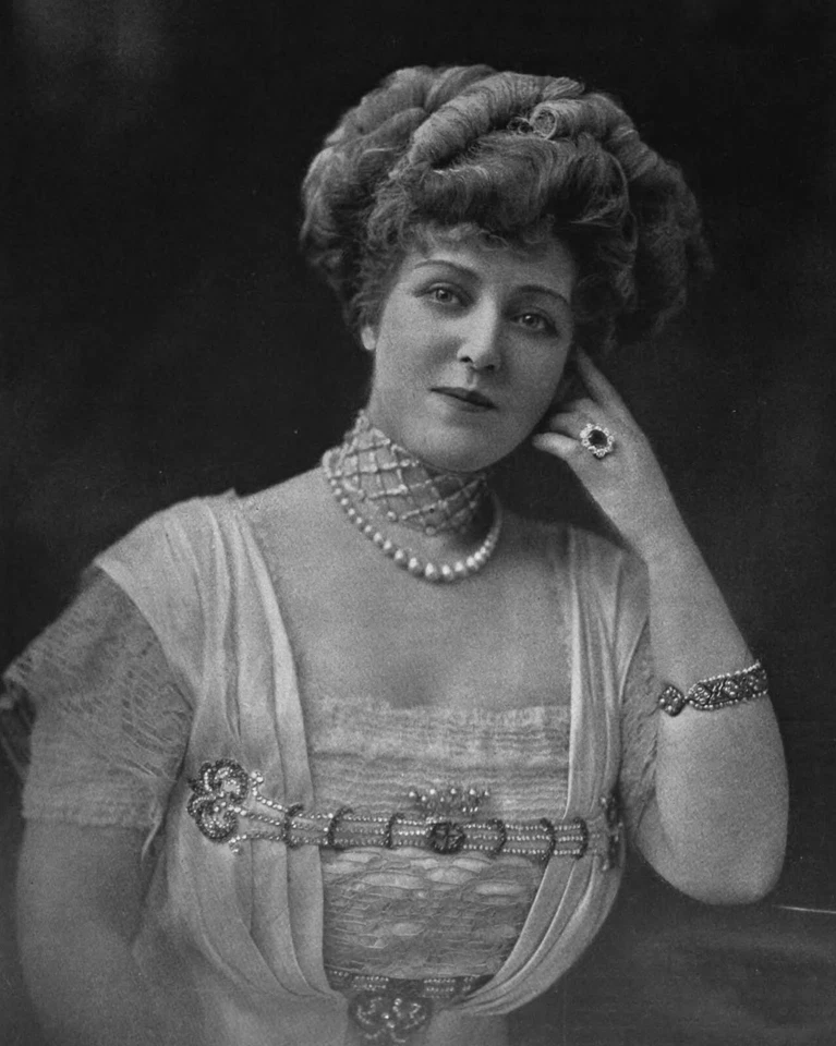 Lillian Russell 8X10 Photo Picture Image American actress & singer opera #5 - Image 1 of 1