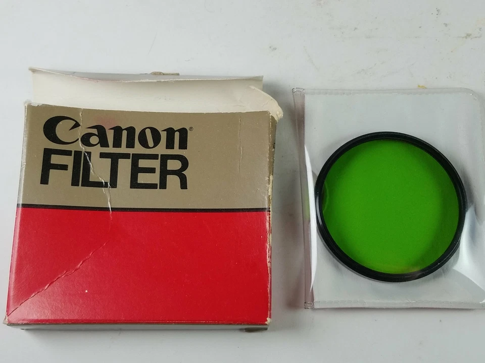 Vivitar 55mm No. 11 (X1) Light Green Camera Lens Filter With Canon Case Japan - Image 1 of 2