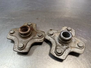 05 POLARIS PHOENIX 200 REAR BACK WHEEL RIGHT LEFT HUBS HUB SET - Picture 1 of 6