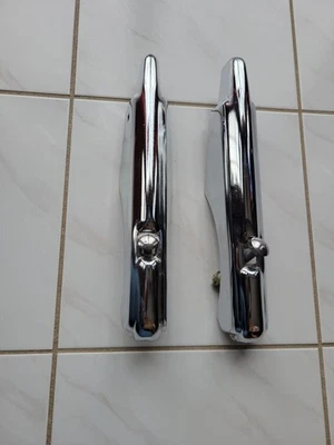 NOS 1942-48 MERCURY ACCESSORY CHROME BUMPER GUARDS AND HARDWARE 1 PAIR OEM Foto 1 de 4