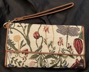 Hampton Direct Wallet Wristlet Dragonfly Ladybug Nature Print - Picture 1 of 3