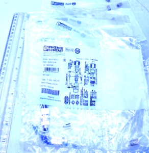 Phoenix Contact Lot of 10 Connector Sensor 4 Pin Male SACC-M 8MS-4PCON NIP - Picture 1 of 4
