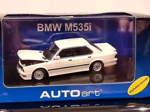 AUTOART 1985 BMW M535i E28 M5 mit Motorhaube 1/43 Auto Art Alpina weiß - Bild 1 von 2