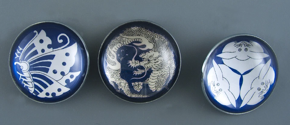 LARGE PICTURE BUTTON - SET OF 3 - Image 1 of 1