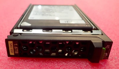 Fujitsu 1.6TB 2.5" SAS 12G MU Hot-Plug Solid State Drive SSD S26361-F5666-L160 - Image 1 of 4