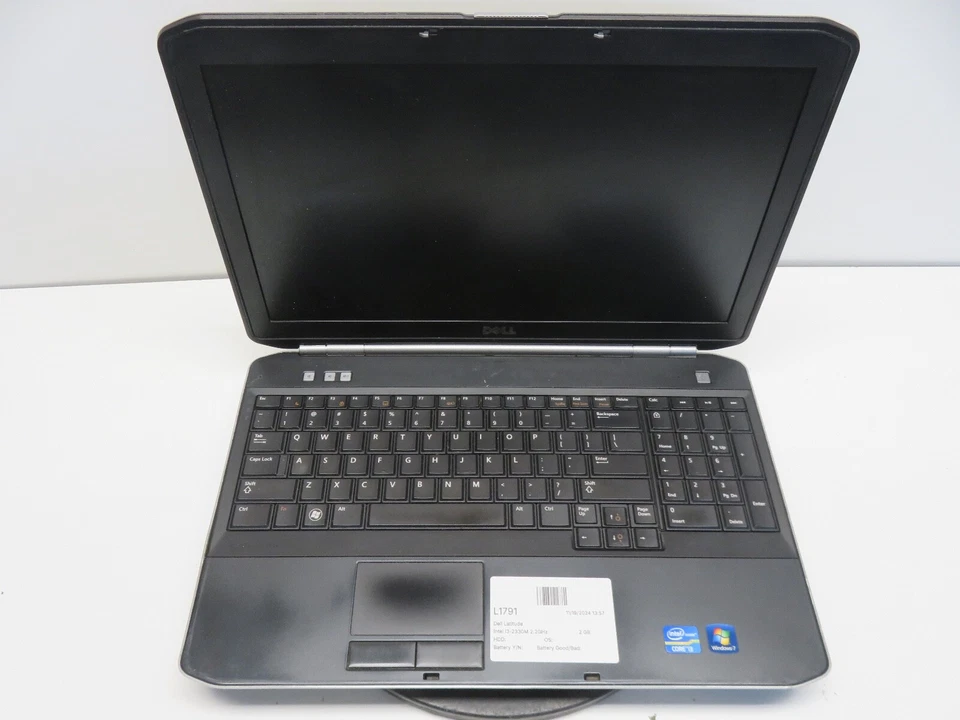 Laptop Dell Latitude P15F Intel Core i3-2330M 2,2 GHz 2 GB SIN DISCO DURO sin batería Foto 1 de 4