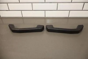 03-09 Hummer H2 Pair of Upper Hood Grille Grab Handles Black Plastic - Picture 1 of 21
