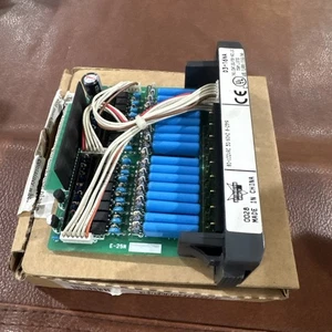Automation Direct D3-16NA Input Module - Picture 1 of 9