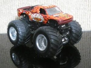 Hot Wheels Monster Jam El Matador Monster Truck 1/64 Scale Diecast - Picture 1 of 7