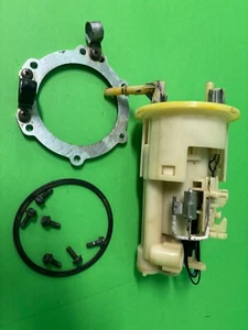 YAMAHA YZF - R1 YZF-R1 1000 5VY 04-06 Fuel Pump Petrol Pump Gas Tank Pump - Picture 1 of 11
