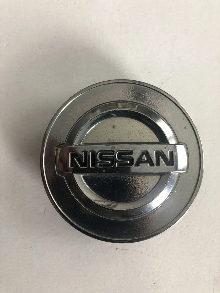 Tapacubos central para rueda Nissan Cube 2011, 40343-AU51A, OEM Foto 1 de 2