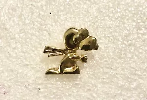 Vintage Peanuts SNOOPY Flying Ace Red Baron Gold Plate Tie Tac Pin - Picture 1 of 4