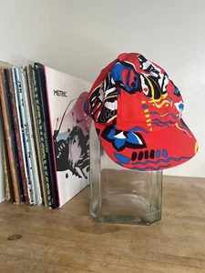 NOS 1990s WENDYS EMPLOYEE SNAPBACK HAT RED TRIBAL PATTERN MULTI-COLOR 04 - Picture 1 of 4