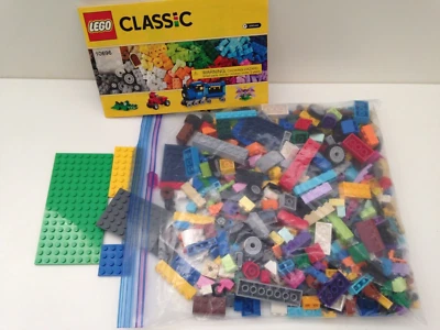LEGO Classic Medium Creative Bricks Kids 484 Piece Building Box Set | 10696    - Image 1 of 4