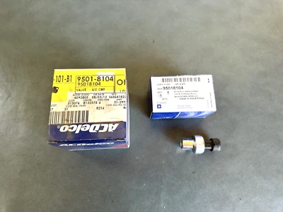 GM OEM NOS 95018104 Refrigerant Pressure Sensor 2002-2007 GMC Envoy 4.2L - Image 1 of 4