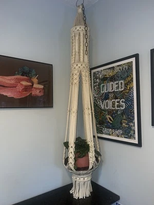 ВИНТАЖНАЯ ВЕШАЛКА ДЛЯ РАСТЕНИЙ MCM 5 ФУТОВ МАКРАМЕ ОЧЕНЬ ХОРОШО СДЕЛАННАЯ И ЗАМЫСЛОВАТАЯ удивительная форма - Изображение 1 из 4