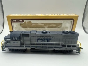 HO Scale Life-Like GP38/6638 CSX Powered Diesel Locomotive - Picture 1 of 8