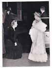 MRS THATCHER ESCORTS QUEEN MOTHER TO DOWING STREET ENG 1980 EPOQUE Photo Y 308