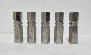 LOT OF 5 SNAPTITE S6C4F-F5 , 1/4" FNPT CHECK VALVE , 6000 PSI - Picture 1 of 5