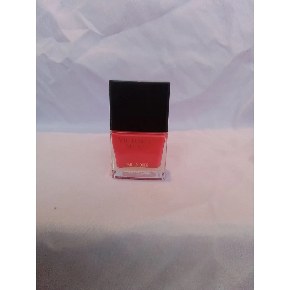 Esmalte de uñas rosa Victoria's Secret Signature 0,37 fl oz Foto 1 de 2