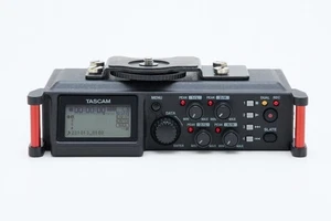 TASCAM DR-70D 4-Channel Audio Recording Device Portable Field Recorder Black - Picture 1 of 24